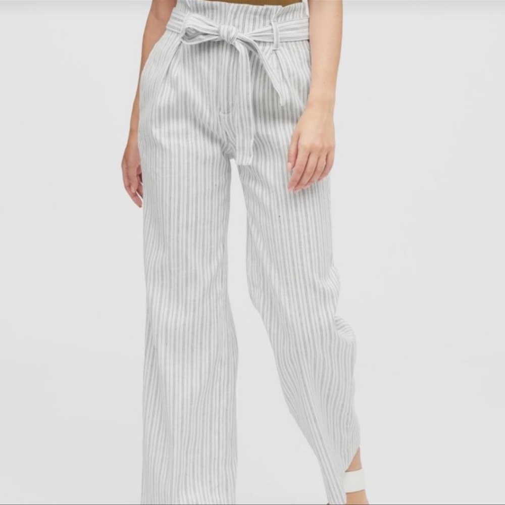 Banana Republic high waisted white and blue pin stripe wide leg pant size 14